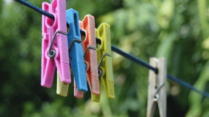 Clothesline Guide for the U.S. The Complete U.S. Guide to Types, Materials, Installation, and Smart Drying Tips